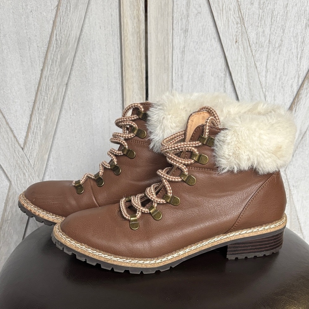 Women's Brown Fur-Lined Ankle Boots - Picture 5 of 8
